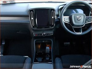 Volvo EC40 82 kWh 252bhp Plus Black Edition (Three - Image 2