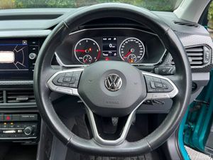Volkswagen T-Cross R-LINE 1.6 TDI // APPLE CARPLAY - Image 4