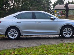 2021 Skoda Octavia 2.0 TDI 150BHP AMBITION - Image 4