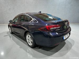 Opel Insignia New Shape 1.6  Turbo D ecoTEC - Image 2