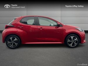 Toyota Yaris YARIS HYBRID LUNA SPORT - Image 3