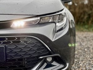 2025 Toyota Corolla 1.8 Hybrid Luna Hatchback Auto - Image 4