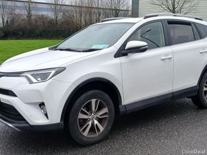 Toyota RAV4 2017 2.0 D4D LUNA SPORT *FSH* - Image 2