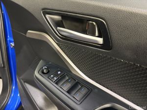 2021 212 Toyota C-HR 1.8 HYBRID LUNA Automatic - Image 3