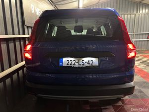 2022 222 Dacia Jogger 7 Seat  Manual - Image 2