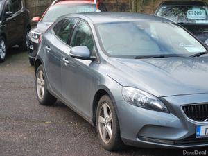 Volvo V40 2017 Diesel - Image 3