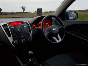 Deposit taken, cheap Tax, good car - Image 2