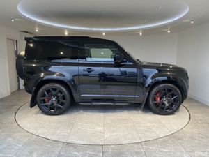 Land Rover Defender 2022 - Image 4