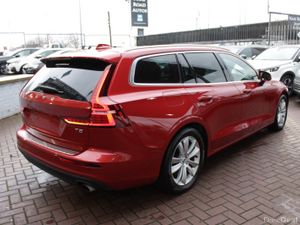 2.0T5 MOMENTUM EDITION 5DR ESTATE AUTOMATIC // VER - Image 4