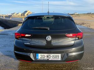 Vauxhall Astra 1.5 SE Turbo D 5DR - Image 4