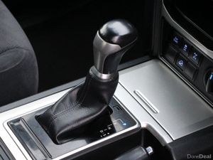 Landcruiser LWB Auto * 2 Seat * 1 owner from new - Image 3