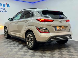 Hyundai KONA Kona EV Premium 64 kWh - Image 4