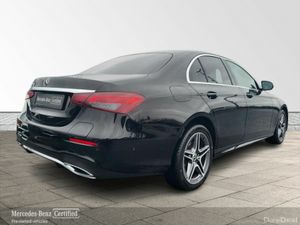 Mercedes-Benz E-Class E300de PHEV AMG LINE  AUTO * - Image 4