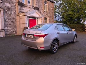 18 Toyota Corolla LUNA SPORT 1.33 NEW NCT - Image 4