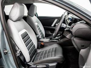 Citroen C4 X ë-MAX 54kWh Auto 156HP - Image 4