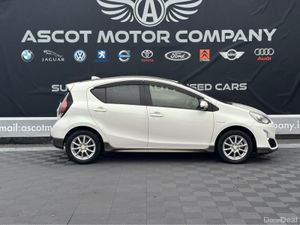 Toyota Aqua Hybrid - Image 3