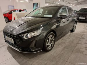 Hyundai i20 PLUS AUTOMATIC ** ONLY 4k kms ** - Image 3