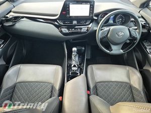 Toyota C-HR ** 1.8 HYBRID ** AUTO ** HUGE SPEC ** - Image 2
