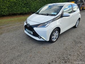 Toyota Aygo 2017 1.0 VVTI X PLAY - Image 2