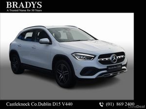 Mercedes-Benz GLA GLA 200d  Premium Package--1 Own - Image 2