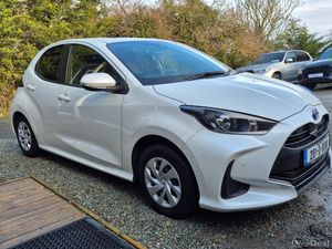 Toyota Yaris 1.5 Hybrid X pack - Image 3