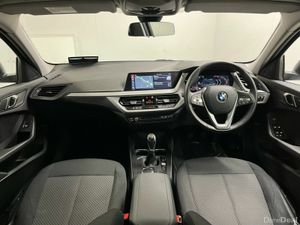 BMW 1-Series 118i SE - Parking Sensors - Panoramic - Image 3