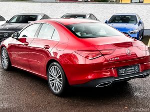 Mercedes-Benz CLA 180 Progressive Manual Designo P - Image 3