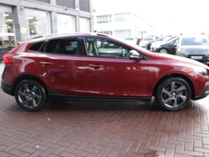 2.0D4 CROSSCOUNTRY 5DR HATCHBACK AUTO HUGE SPEC  / - Image 3