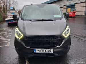 FORD TRANSIT CUSTOM/2021/2.0 DIESEL/9 SEATER/AUTO - Image 3