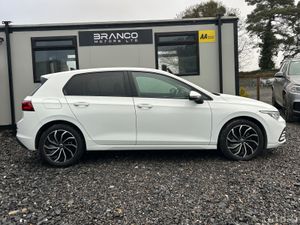 Volkswagen Golf Style DSG 2.0 TDI 2024 - Image 4
