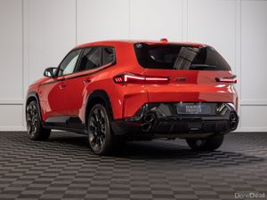 242 BMW XM 50e - Image 4