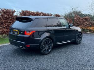 2021 Range Rover Sport P400 HSE Dynamic Pan Roof - Image 3