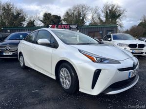 21 Toyota Prius PushStart - Image 2