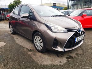 161 TOYOTA YARIS HYBRID AUTOMATIC V.Low KM 12 MONT - Image 4