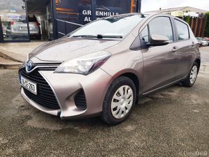 161 TOYOTA YARIS HYBRID AUTOMATIC V.Low KM 12 MONT - Image 2