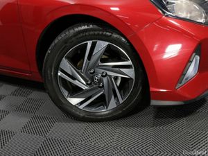 Hyundai i20 DELUXE PLUS 1.2L PETROL HATCHBCAK - Image 3