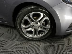 Hyundai i20 DELUXE PLUS 1.2L PPETROL HATCHBACK - Image 3