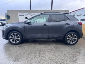 181 Kia Stonic 1.4I Low Miles High Spec Warranty - Image 4