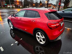 Mercedes-Benz GLA 180 STYLE Auto Petrol Low miles - Image 2