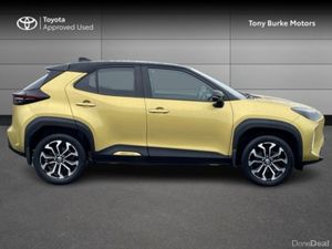 Toyota Yaris Cross LunaSport - BiTone - 1.5 Hybrid - Image 3