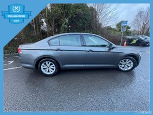 Volkswagen Passat 1.6 TDI S BLUEMOTION 120PS 4DR - Image 4