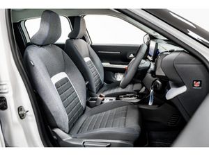 Citroen C3 Plus 1.2 Hybrid Auto 100HP Bi-Tone Roof - Image 3