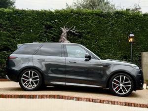 Range Rover Sport P550e Autobiography 3.0 - Image 3