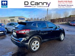 Nissan Qashqai 1.5 DSL SV SS 18 4DR - Image 4