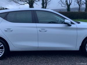 SEAT Leon 2021 - Image 2