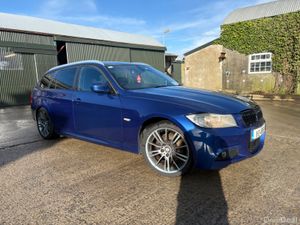 11 Bmw 320D Sport Plus Estate Manual - Image 2