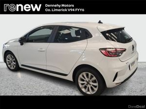 Renault Clio TCe 90 Evolution  **€87.92 per week** - Image 4