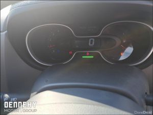 Renault Trafic Campervan - Image 2