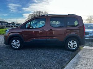 *Auto*Wheelchair Car - Image 3