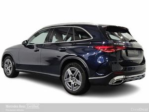 Mercedes-Benz GLC 220D 4MATIC AMG Line - Low Milea - Image 4